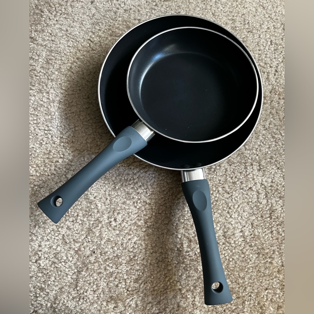 Basic Essentials | Non-Stick Aluminum | 7 & 9.5 inch. Open Frypan